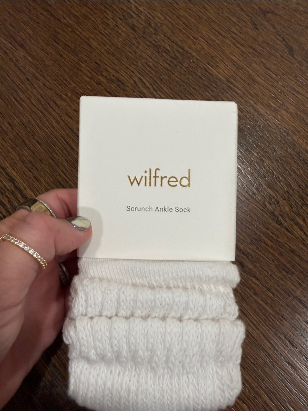 Aritzia/Wilfred Scrunch Ankle Sock